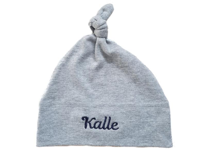 Knotenmütze mit Namen grau
