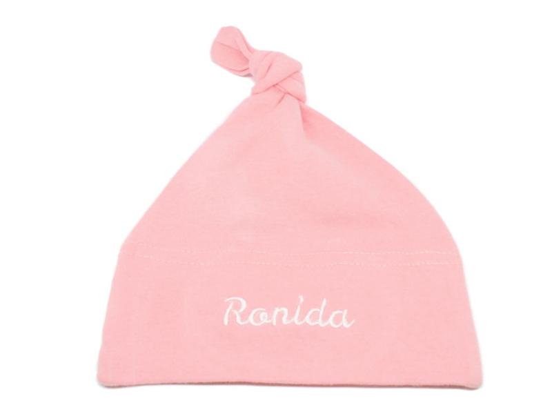 Knotenmütze mit Namen rosa